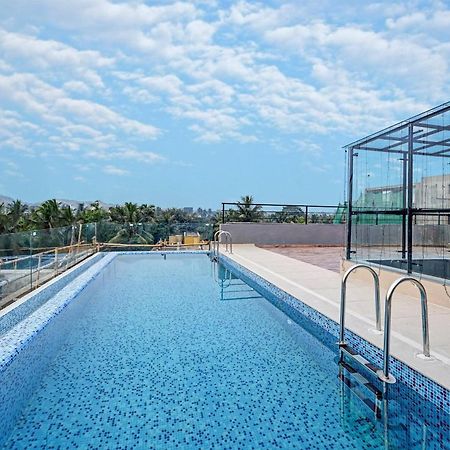 Super Townhouse Oak Hillside Aqua Khandagiri Exterior foto