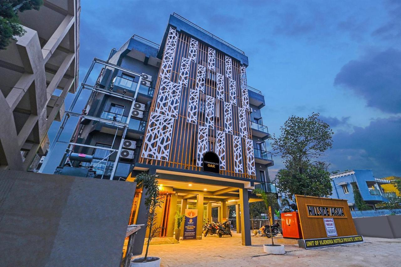 Super Townhouse Oak Hillside Aqua Khandagiri Exterior foto