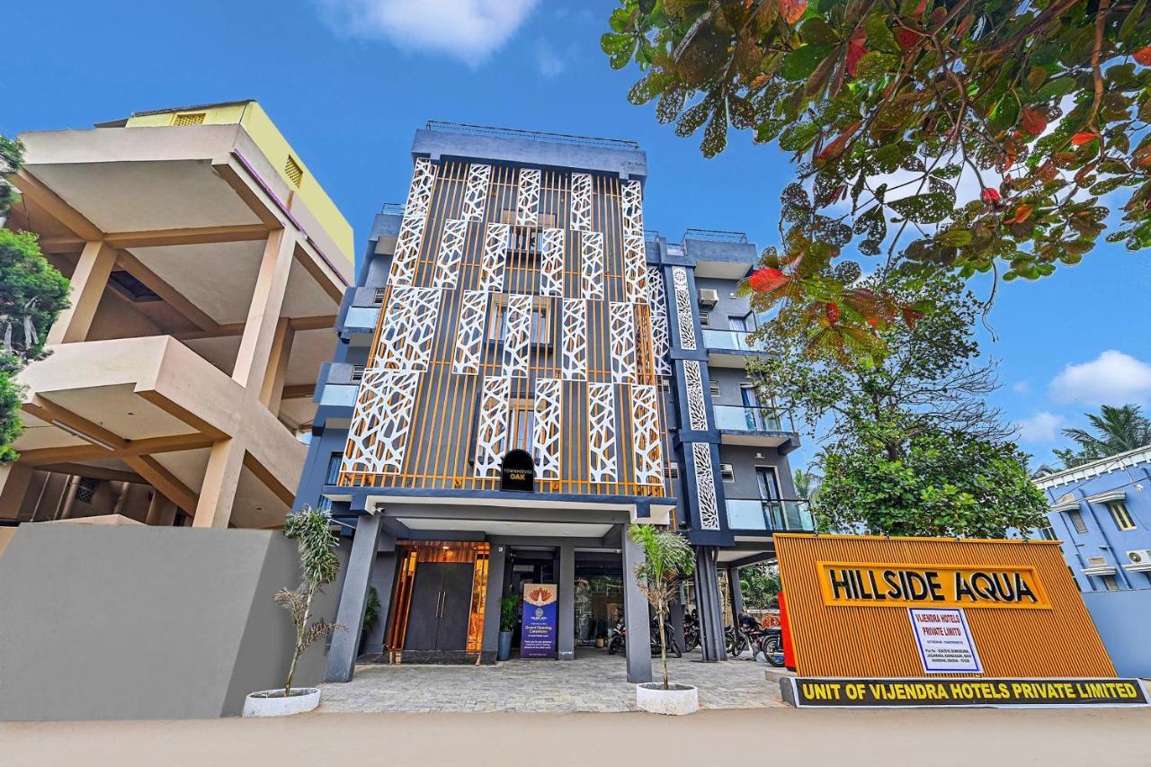 Super Townhouse Oak Hillside Aqua Khandagiri Exterior foto